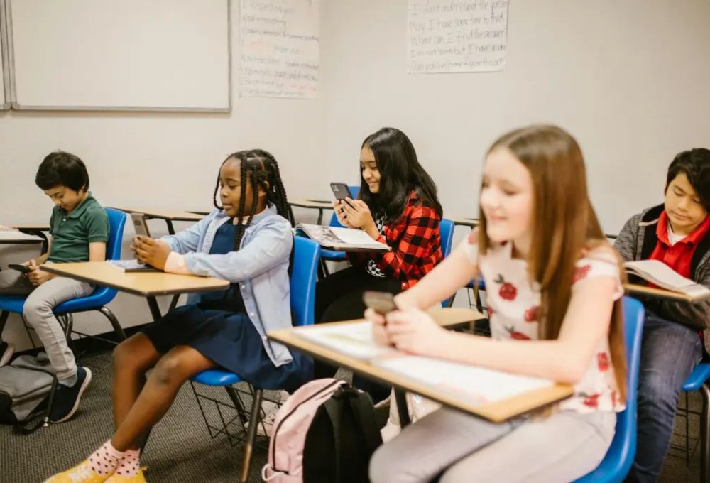 Je li provjera dobi na internetu uopće&nbsp;moguća?