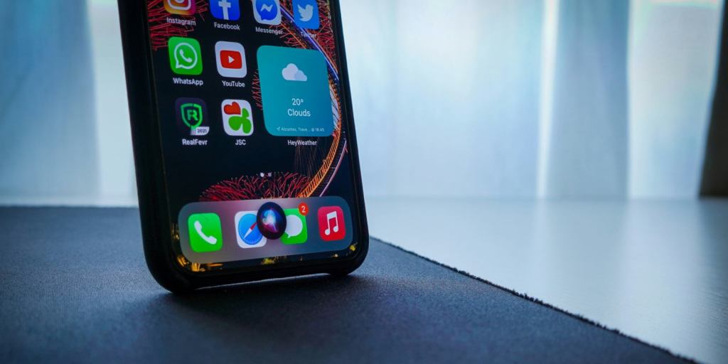 Siri prisluškivala razgovore: Apple će platiti&nbsp;odštetu